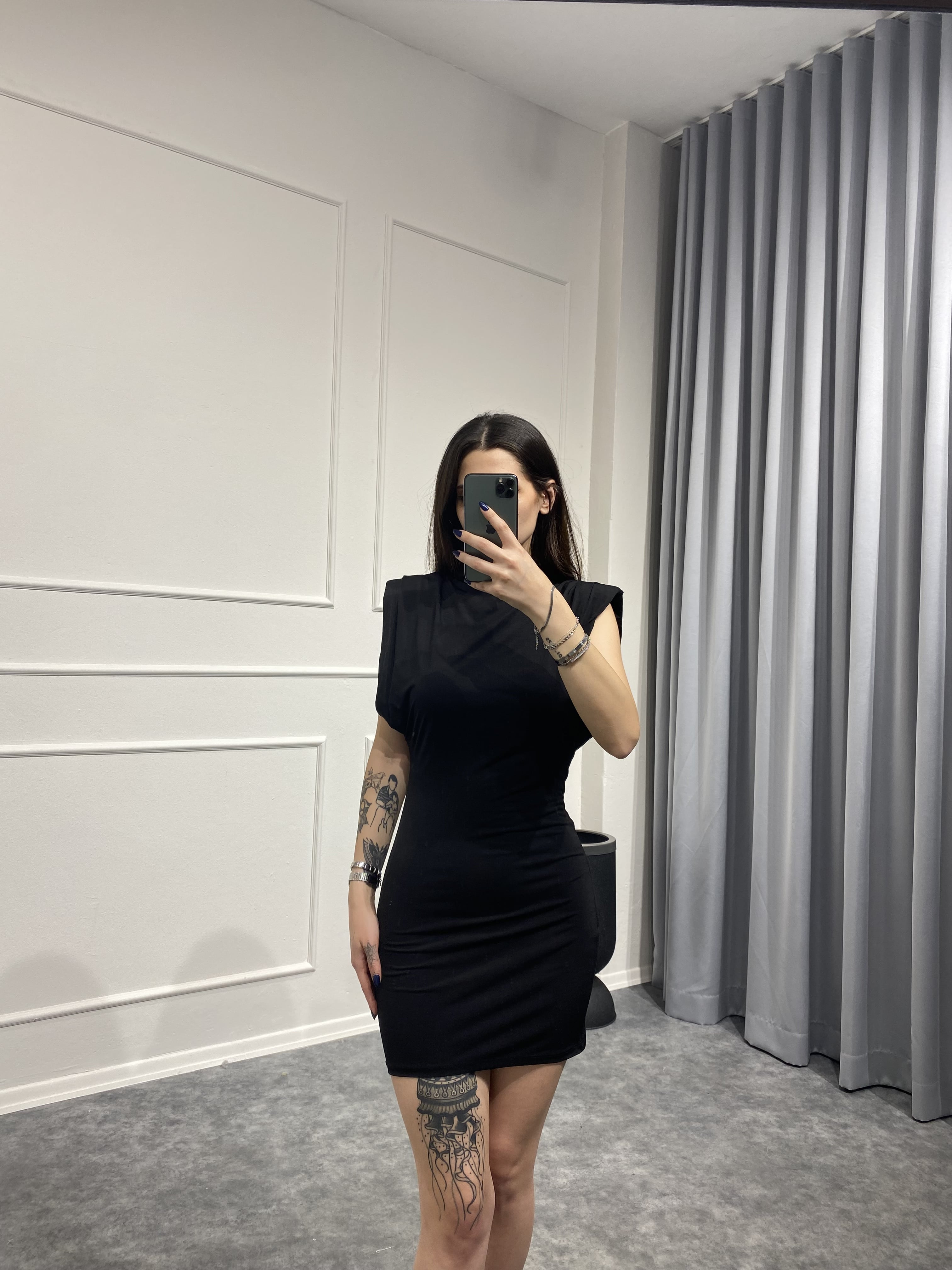 Vatkalı Siyah Yeni Model Kadın Elbise